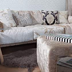 MIRIAM HOCK | HOMESTYLE | SITZEN UND LIEGEN